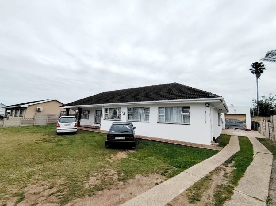 5 Bedroom Property for Sale in Amalinda Eastern Cape